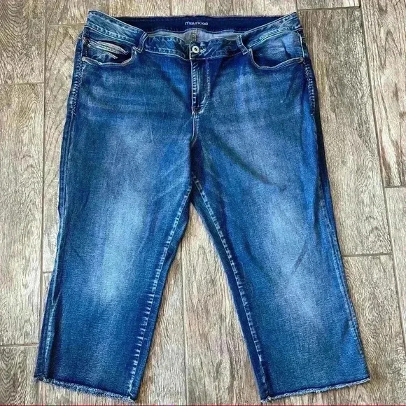 Maurices Womens Plus Size Cut Off Jeans Size 24 - Picture 1 of 10